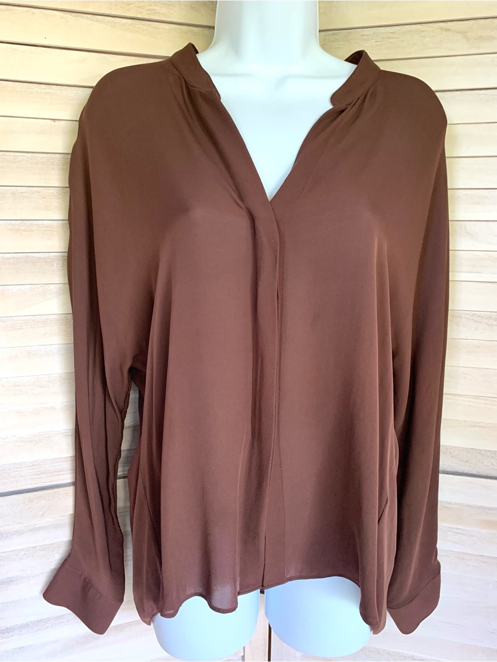 Vince. 100% Silk Popover Blouse Top Fall Color Brown Quiet Luxury size 10